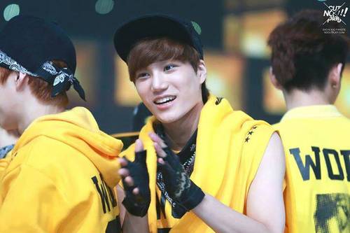 อันยองครับ ผมแดนซ์ซิ่งแมชชีน ไค EXO-K ครับ อยากทำความรู้จักกับผมมากกว่านี้ #foll มาสิครับ แล้วจะหลงรักผมโดยไม่รู้ตัว ❤❤❤❤ ❤❤❤❤