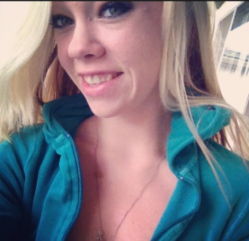 shit_titsskye's profile picture. hello im skye. im a edm lovin', free spirited, dancing indigo child~ i surround myself with good people, good vibes, & good times.