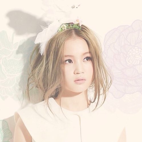 I'm LeeHi(이하이) Artist in YG Ent. #justbot -All about 'LeeHaYi' ❤ (http://t.co/rbQbFFcV3v) [open: 12/03/13] #96Line #lunefam