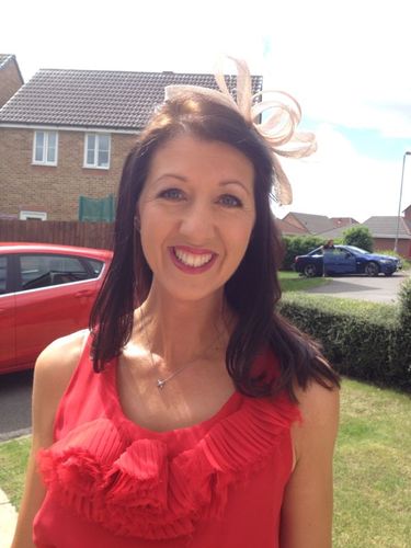 Mother, wife, plant-based coeliac, Cymraes, runner, tap dancer, reflexologist, teacher