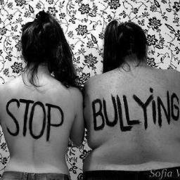 your never alone I am Here and I understand how it feels ily all so much (stop bullying)! ''lovatic forever''