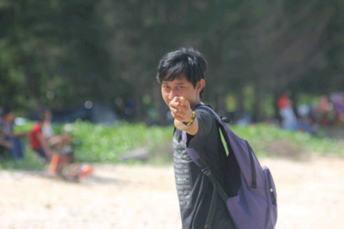 yang bisa menyelamatkan kita hanya kita sendiri bukan orang lain