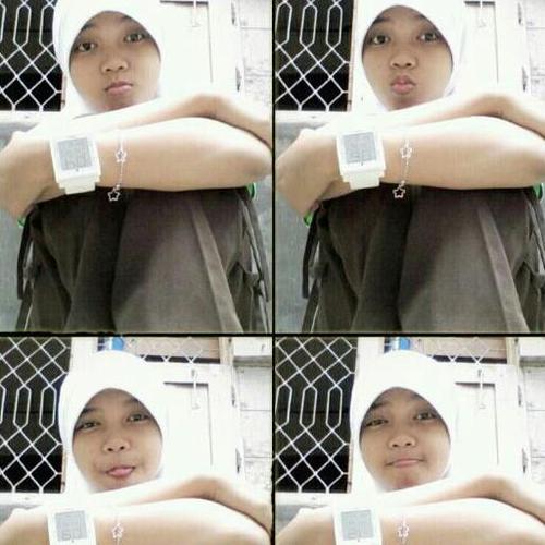 FCca1133's profile picture. gak aktif lagi nih akun =D

Follow ajah yang baru yah @cca_Izza