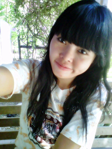 DewyJuwita's profile picture. 