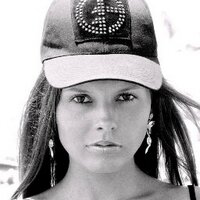 Emiley (@emileystans) Twitter profile photo