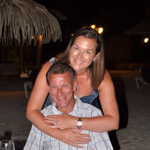Arsenal fan, contribute to blogs. Sunesis Director. Pathology SME. NLP Master Practitioner. SCUBA diver & photography. Lung Cancer Survivor