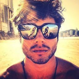 Tímido, inocente, não bebo e sou uma pessoa séria!