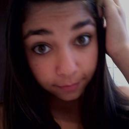 14 aninhos souu chata,bipolar,palhaça amo quem me ama foda-se quem me odeiaa' naum mordo ;3 brincadeira mordo simm cuidado u.u