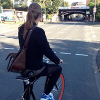 Lara Jak (@larajak) 's Twitter Profile