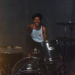 music music dan music :-D
music is my life