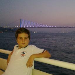 14 YAŞINDAYIM YEŞİL GÖZLÜYÜM .♥FENERBAHÇE ♥ ∞CEM ADRİAN     ∞EMİNEM∞YAY BURCUYUM