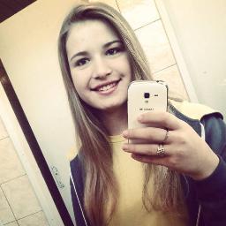 Sou feliz na minha tristeza