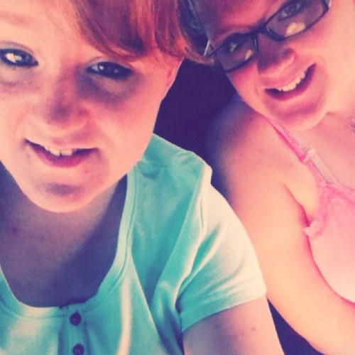 16 years old, Twins! (: Photographer, poet,song composer, Singer, Artist. Sisters. Follow us Thnks! @1D_Fan_FE & @Kayleen1997 are our personal pages.(: #KANEIAC