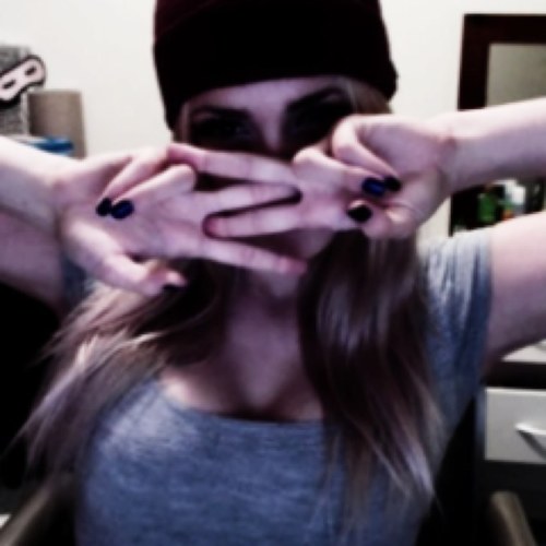 okaywat3rs's profile picture. os olhos do liam tem a cor do mar