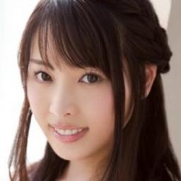 肉厚な唇が魅力的な美少女が唇と唇で、肌と肌で感じ合い、お互い舐め合い陶酔しちゃう