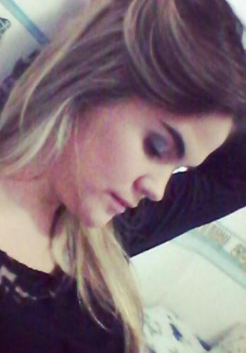 Livrai-me de tudo que atrasa a minha vida, destrói o meu sorriso e me faz sofrer. Amém! http://t.co/qJBWIlB7O4