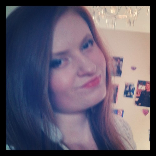 hey Im a girl with a big dream. Just from a small country called Northern Ireland. love life love my friends!!! U FOLLOW ME I FOLLOW U BACK :)