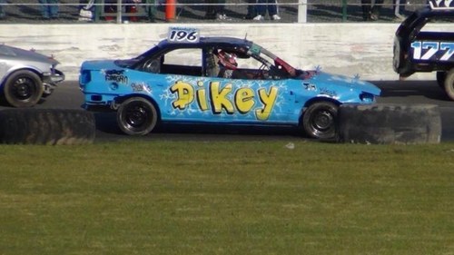 DikeyKnowd's profile picture. 