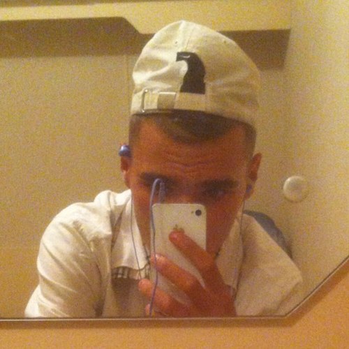 Iphone nummer is : 0637324215