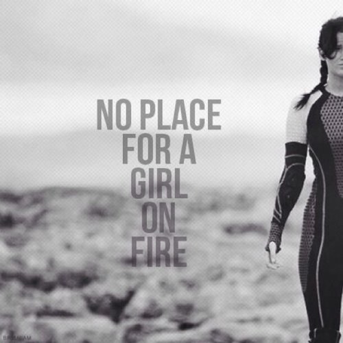 Basically i free follow account. I just want people to retweet that link. Main: @mysisterkatniss thank
