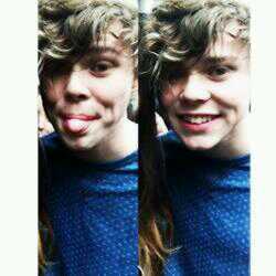 ashton irwin || 5SOS || single.