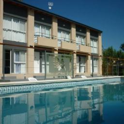 Contamos con modernos dúplex para 4 personas totalmente equipados, con todo lo necesario para que tus vacaciones sean inolvidables! en Gualeguaychu!