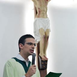 Vivendo um dia de cada vez, na certeza de que quem me garante isso é Deus, nosso Pai. Na busca da felicidade rumo à Vida.