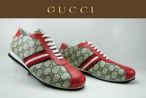 Kasut,handbeg,perfume,semua acc lelaki dan wanita,berjenama,LV,GUCCI,BURBERRY,COACH,CHANEL dan lain2 lg,brng yg berkualiti dijamin A....