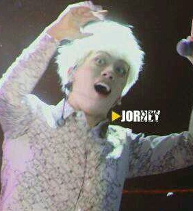 ใจดีฟอลกลับแอคหลักได้น้าา @skehehpangdldi