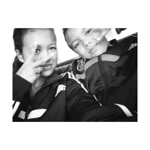 'Hey , lieve Broertje ik hou van je ! You are my everything ♥ kusjes je zus x'