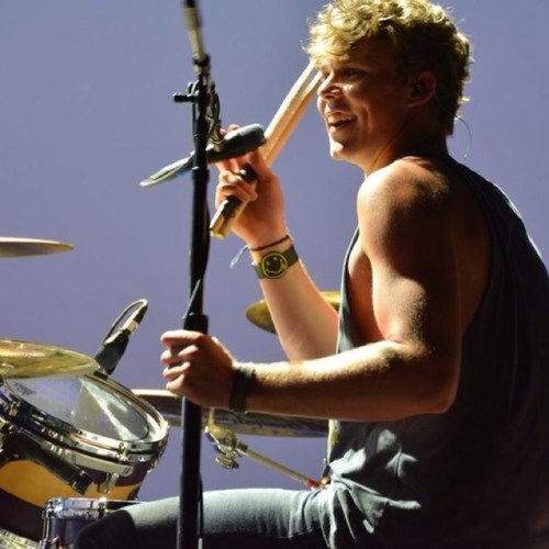 FOLLOW @meganxirwin for another follow :)