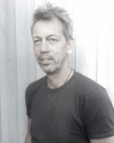 Systemisch coach, didactisch coach, onderwijsontwerper. Houvast bij verandering. Vertrouwen, uniciteit en verbondenheid.