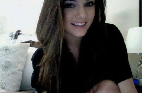 нιyα ɢυyѕ ι'м αlαnnαн мy ɴαмe oɴ cppѕ.мe ιѕ Alannahx ι love ѕιɴɢιɴɢ,dαɴcιɴɢ, ɢyмɴαѕтιcѕ αɴd cнeerleαdιɴɢ ! ι lιve In Canadia And England :))