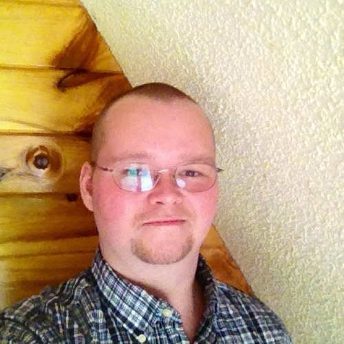 Christian, HR Clerk, Tech Lover, Gamer, and sometimes Cook. 1 John 4:4