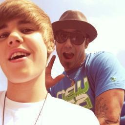 Nós somos cdc's da página Ops Bieber no facebook, estamos aqui pelo Justin e sempre levaremos em nossa vida o lema que ele nos ensinou! @justinbieber ♥