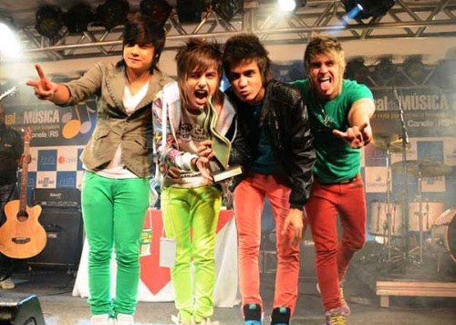 Fã Clube dedicado com muito amor há banda Restart.
Desde 06/08/2013