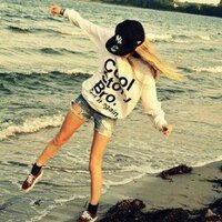 Autumn Cresta Ψ (@little_seashell) 's Twitter Profile