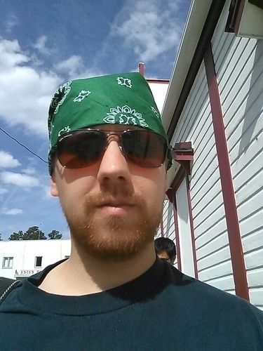 Enjoyer of bacon, Blues hockey, home brewing, and all things outdoors. Undeniable web geek.