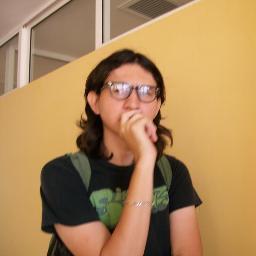 Es...y también...además de...y sobre todo un...