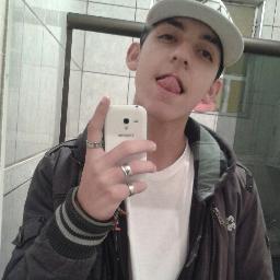 Fazer a felicidade & sempre correr atrás de um sorriso, essa é a meta :D