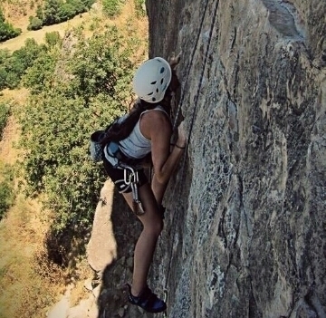 PR & Communication professional. Climbing, music & nature enthusiastic