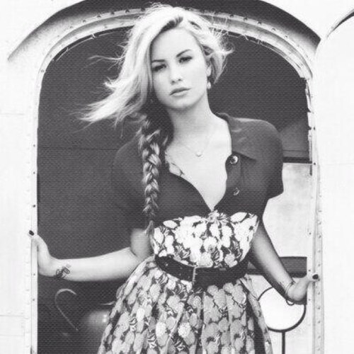 i fancy demi and that is all you need to no