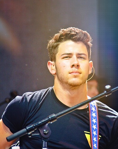 PumpedUpJonas's profile picture. It's an Obsessive Jonas Disorder. My heroes tweeted and followed me♥