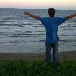 Soy un chico pasivo y activo. Amo el mundo y soy de mi mejor amiga  @BieberMadness01  ♥