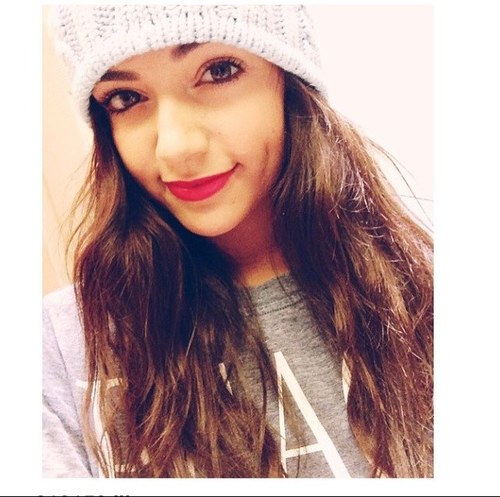 I'm a huge fan of youtube beauty guru macbarbie07 aka Bethany. She is amazing! follow me for news and if you love macbarbie07 :)