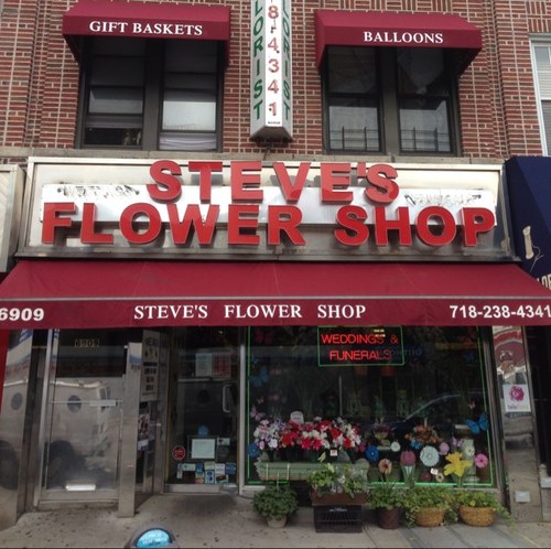 Steves flower shop is a family owned and run business for over 30 years .providing flowers for all occasions check out our website or follow us on facebook