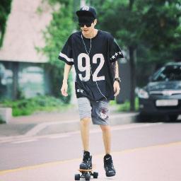 ชายสี่บะหมี่เกี๊ยว @P_hARA92bth @Z_LAY91bth @D_dO93bth @O_taec88bth