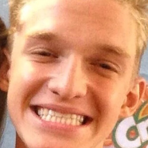 codys angel. 
saw btr, cody & rachel crow 8/4/1 
@jakethrupp followed me 8/5/12 
met codes 8/?/11