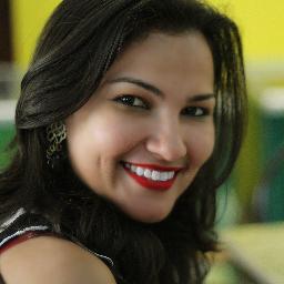 Sou divertida, alegre , espontânea , muito comunicativa e extrovertida Sempre tive atração por imagens  e gosto de criá-las, trabalhá-las e, desta forma, retrat