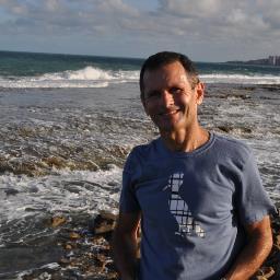Sou professor de Química, gosto de produzir pequenos vídeos documentários e sou amante da natureza...